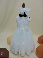 Carica l'immagine nel visualizzatore Galleria, Vestito elegante cerimonia in pizzo bianco neonata