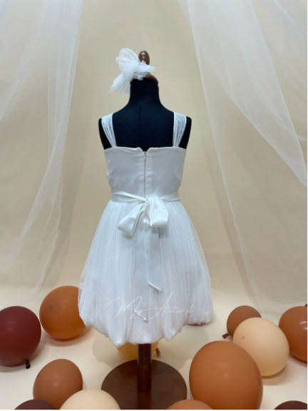 Abitino bianco con fiore azzurro Tg 6 anni