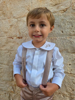 Carica l'immagine nel visualizzatore Galleria, Set Bambino con Pantalone Camicia e Bretelle in Raso Tortora con Iniziali Ricamate