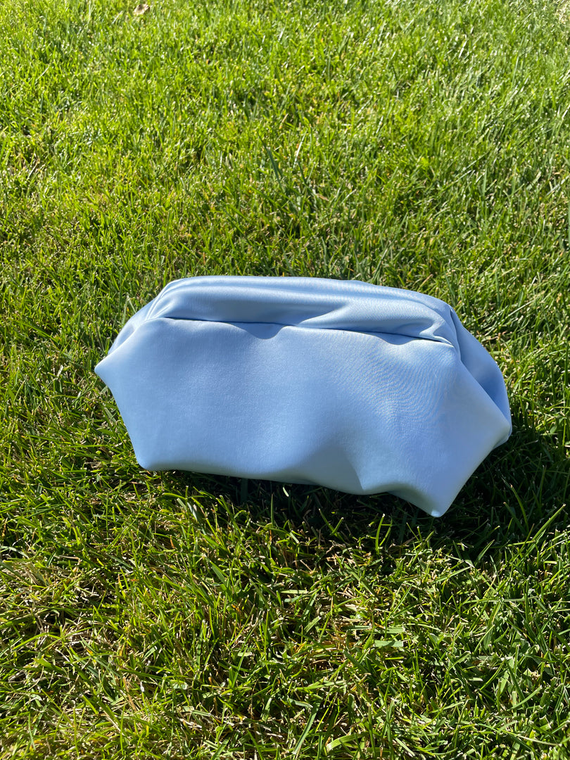 Clutch Bag in Raso Celeste