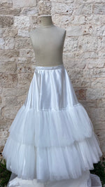 Carica l'immagine nel visualizzatore Galleria, Abito Comunione 2 in 1 in Pizzo Macramè e Mikado con Sottogonna Staccabile